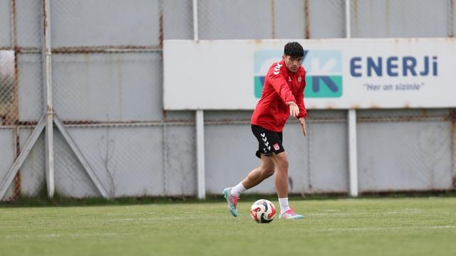 Sivasspor'da Sakatlık Şoku: İki Oyuncu Birden Sakatlandı