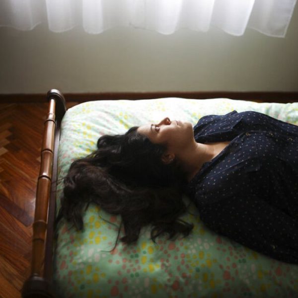 Araştırma: İki gece üst üste uykusu bölünen insanlar kendilerini daha yaşlı hissediyor