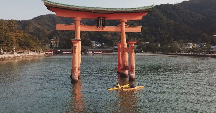 Bir Japonya harikası: Itsukuşima Tapınağı ve Yüzen Kapı