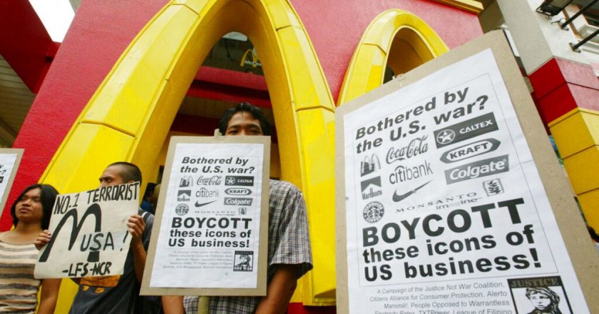 Boykotun ardından McDonald's İsrail'deki tüm restoranları geri satın alıyor