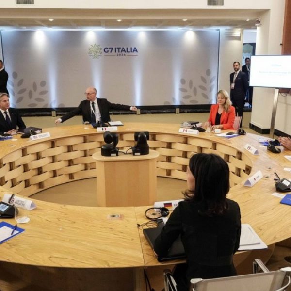 G7, Rusya'nın Ukrayna'nın altyapısına ve şehirlerine yönelik saldırısını kınadı