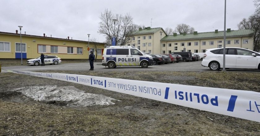 Finlandiya'da okula silahlı saldırı: 3 öğrenci yaralandı, 12 yaşındaki şüpheli yakalandı