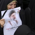 İran cumhurbaşkanının cenazesine halkın katılımının zayıf olması dikkat çekti