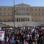 Haftada 6 günlük çalışma düzenine geçen Yunanistan'da gerginlik artıyor