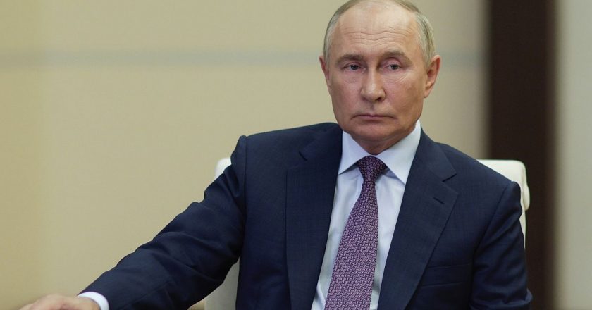 Putin, “neoliberal değerlerden kaçmak isteyen” Batılılara Rusya'da oturma izni veren yasayı onayladı