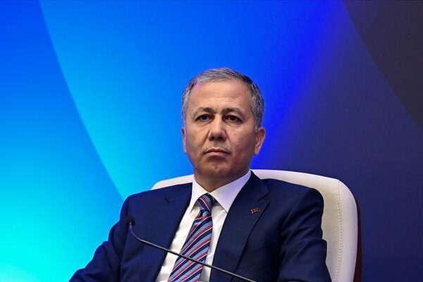 İçişleri Bakanı Yerlikaya’dan FETÖ ile mücadelede “kararlılık” mesajı: Durmayacağız, tereddüt etmeyeceğiz!