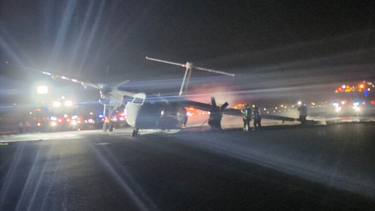 Kanada’da bir yolcu uçağı pistten çıkarak alev aldı ve felaketten kıl payı kurtuldu