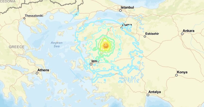 Balıkesir’de 6.1 büyüklüğünde deprem: İstanbul, İzmir ve Bursa’da da hissedildi
