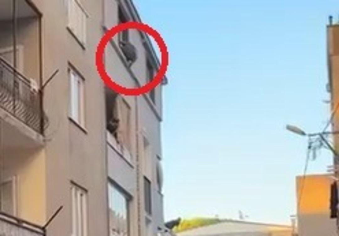 Bursa'da korku anları! Önce oğlunu başlattı ve sonra 3