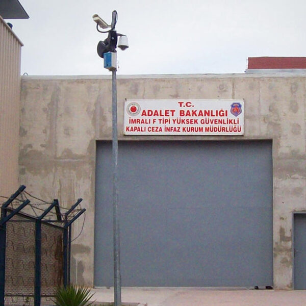 İmralı’daki 2 saat 50 dakikalık kritik görüşmenin detayları